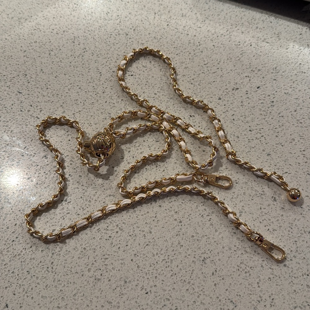 Unbranded Crush Ball Adjustable White and Gold Chain Strap Purse Bag